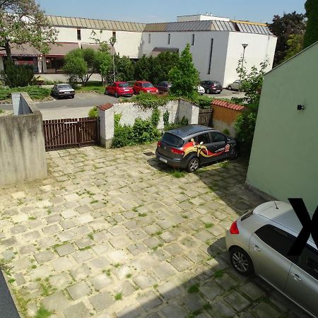 Ovaros Apartman Veszprém Exterior foto