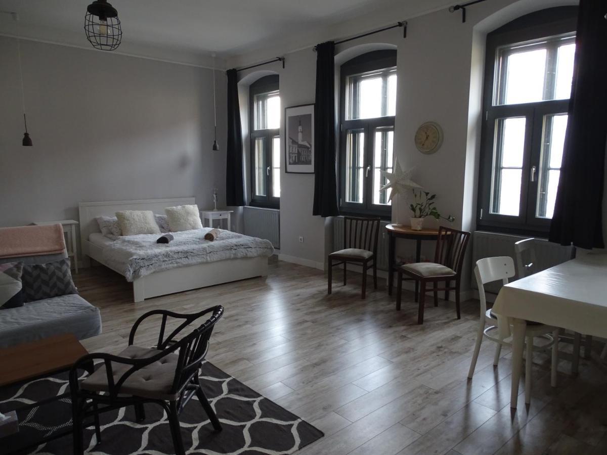 Ovaros Apartman Veszprém Exterior foto
