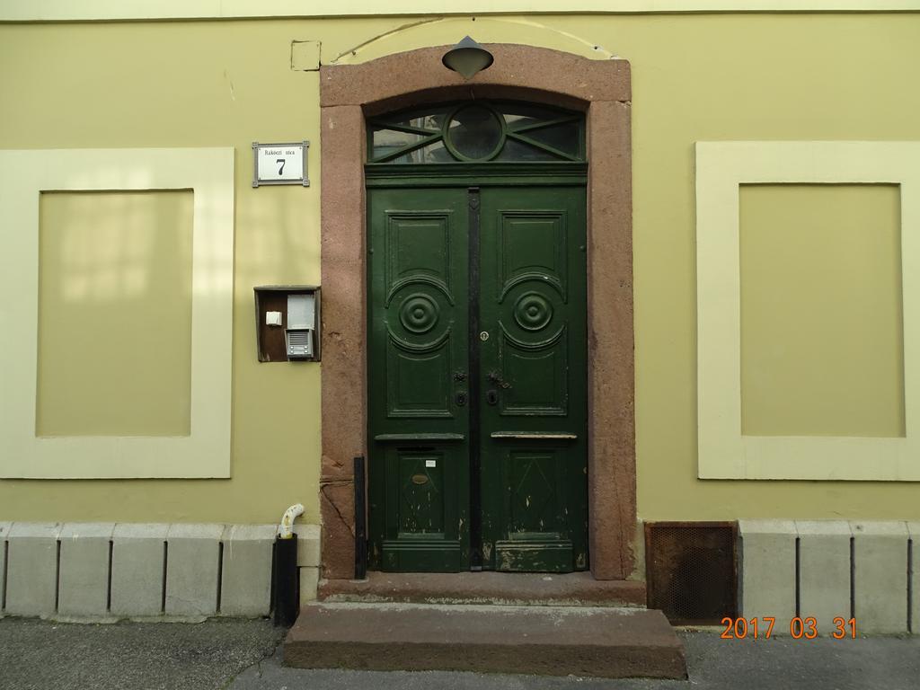 Ovaros Apartman Veszprém Exterior foto